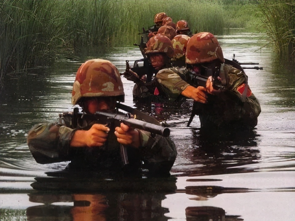 一位轉(zhuǎn)業(yè)后的特種兵，辦農(nóng)場種瓜菜，靠1個優(yōu)點，年賺200萬